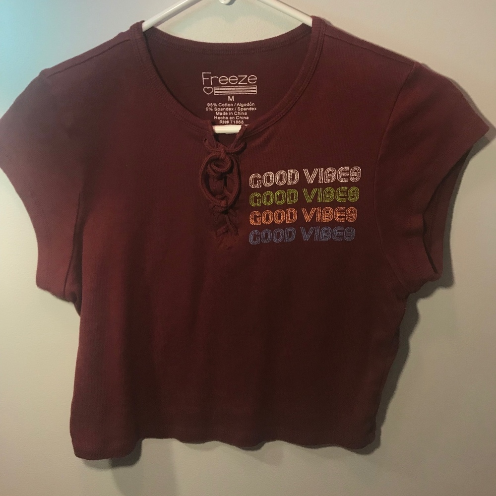 An Adorable flattering crop top.